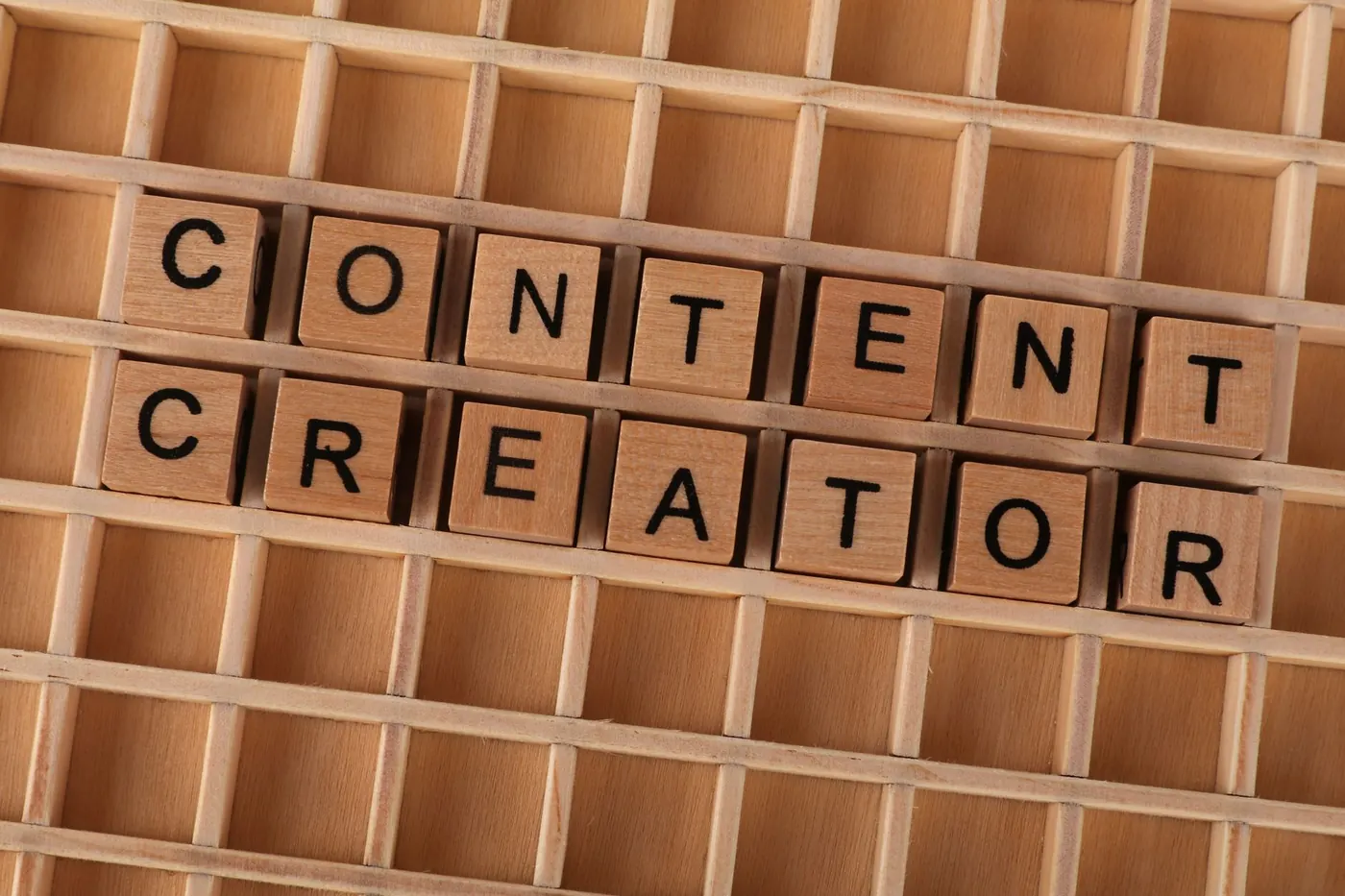 Navigating AI Content and Fact-Checking in SEO